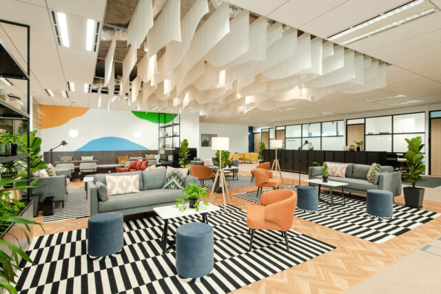 Enterprise office fit-out for Al Rajhi Bank